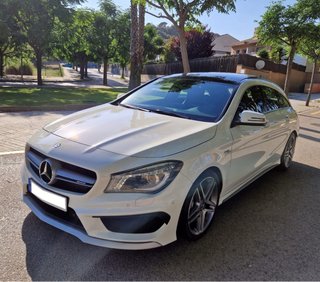 Mercedes-Benz Clase CLA 2015