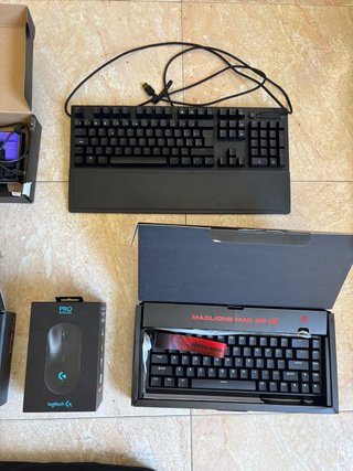 Pacchetto Gaming: Tastiere + Mouse + Laptop Gaming