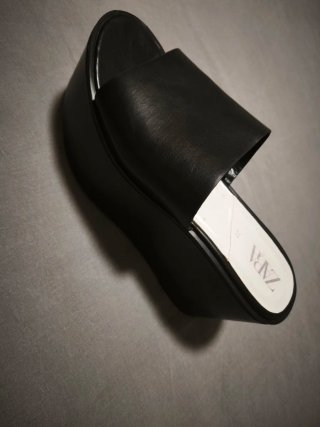 Chanclas Zara plataforma alta talla 37