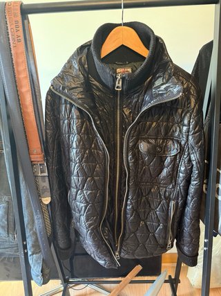 Chaqueta acolchada negra