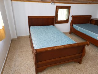 Conjunto de Camas de madera de 105cm y escritorios