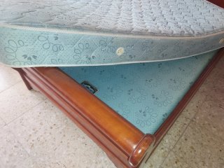 Conjunto de Camas de madera de 105cm y escritorios