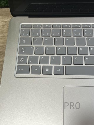 Notebook Microsoft Studio 2