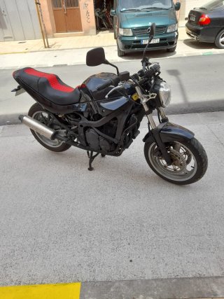 Moto Naked TRANFORMADA BASE SUZUKI GSXF 750