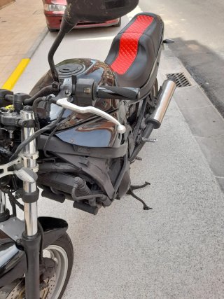 Moto Naked TRANFORMADA BASE SUZUKI GSXF 750