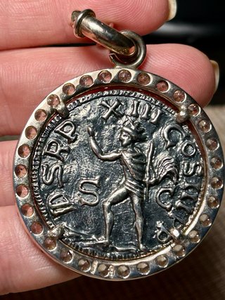 Colgante joya Moneda Antigua con Circonitas