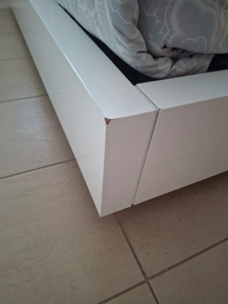 Dormitorio de matrimonio blanco