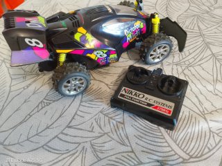 Coche RC Nikko Dictador Midi 8