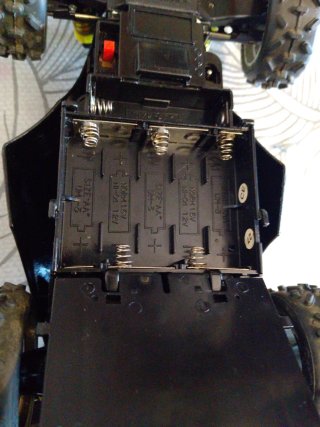 Coche RC Nikko Dictador Midi 8