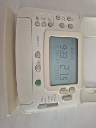 Cronotermostato digitale Honeywell CM927