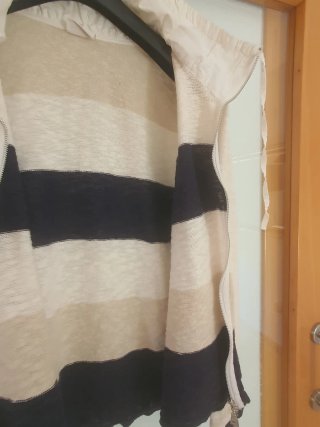 Chaqueta  Hilo Beige y Negro xxl  pequeña seria xl