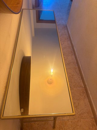 Mesa consola forja dorada y cristal