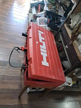 Pistolete percutor HILTI TE 805  Mas taladro tools