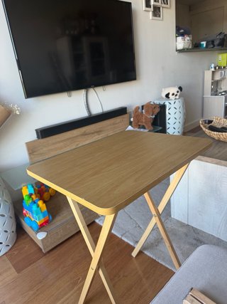 Mesa auxiliar plegable para sofá