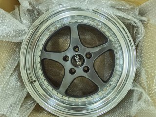 Llantas OZ Racing 18" (Techart; Mito 1)