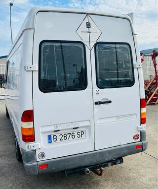 Mercedes-Benz Sprinter 312