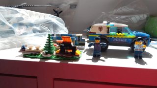 Camión Lego Rojo con Figuras
