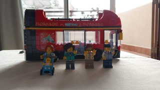 Camión Lego Rojo con Figuras