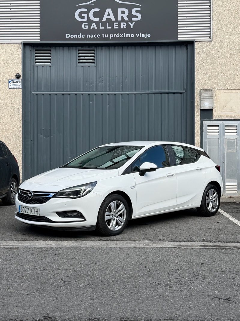 Opel Astra 2019 1.6D 110cv - foto 1