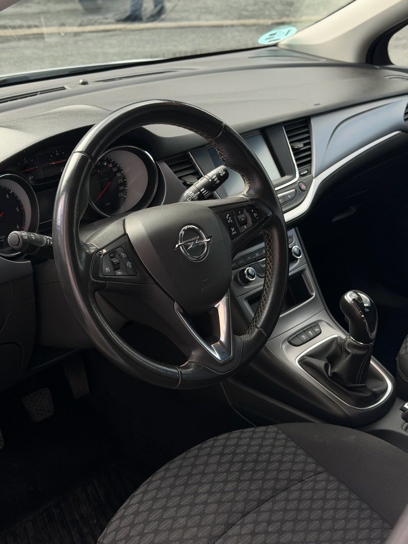Opel Astra 1.6 CDTI Selective S/S 2019, foto 9