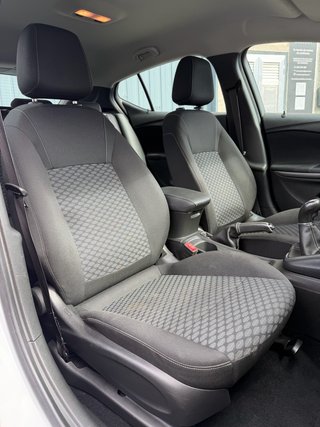 Opel Astra 2019 110cv IVA DEDUCIBLE
