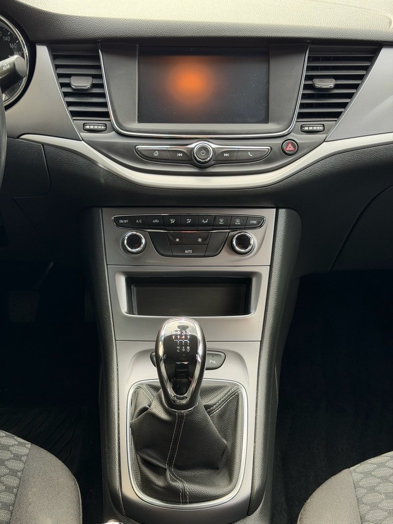 Opel Astra 1.6 CDTI Selective S/S 2019, foto 23