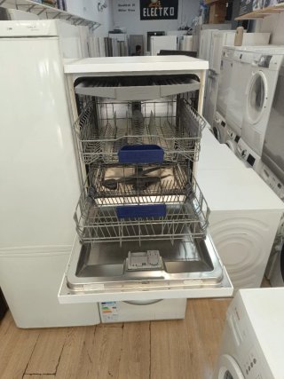 Nevera Edesa, Lavadora LG, Lavavajillas Siemens