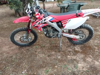 Honda CRF 250 Enduro/Motocross Roja