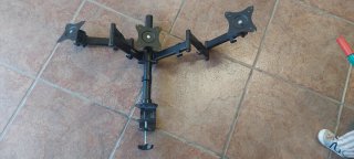 Soporte Triple Monitor VonHaus 17-27 como nuevo