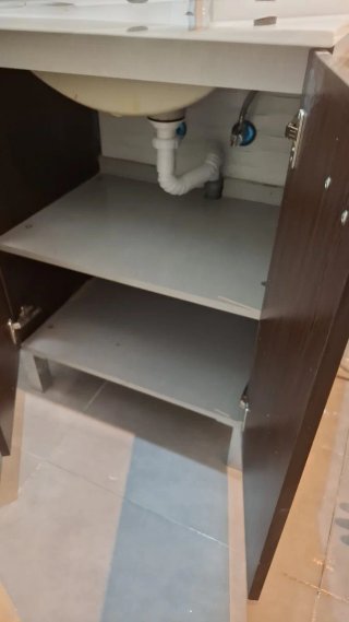 Mueble de baño madera y metal