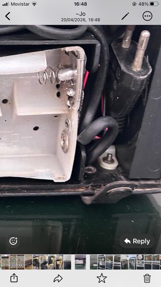 Vintage multiband radio working