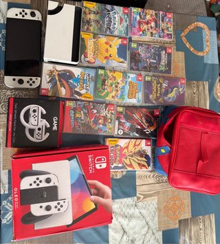Nintendo Switch OLED Roja y Blanca