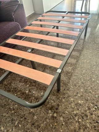 Somier 90x180 cm nuevo, solo tiene 1 año