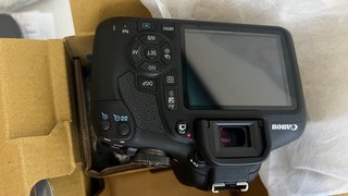 Canon EOS 2000D EF-S 18-55 III Kit