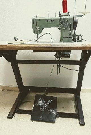 Máquina de coser Refrey Industrial