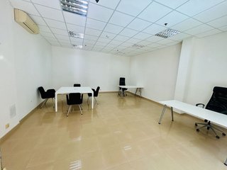 Oficina en alquiler en Torrequebrada en Benalmádena