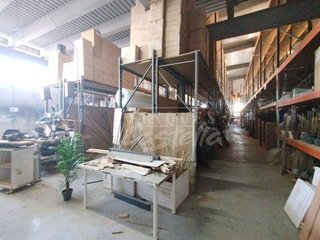 Nave industrial en venta en Els Molins en Mataró