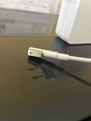 Cargador MacBook Pro Apple (no original)
