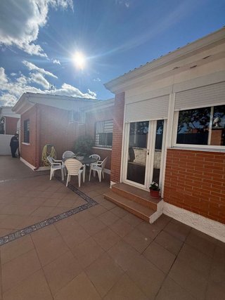 Chalet en alquiler en Sevilla la Nueva
