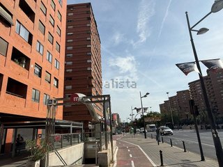 Local comercial en alquiler en Mestalla en Valencia