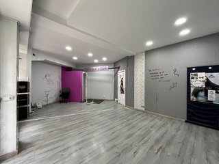 Local comercial en alquiler en Canillas en Madrid