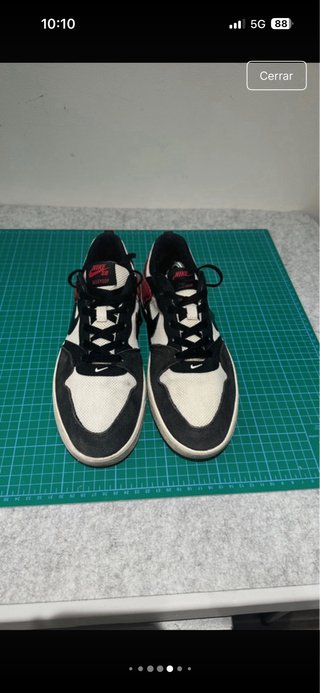 Nike SB Alleyoop Talla 41 Negro/Rojo/Blanco