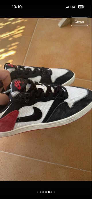 Nike SB Alleyoop Talla 41 Negro/Rojo/Blanco