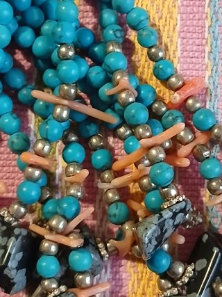 Collana etnica corallo e perle turchesi