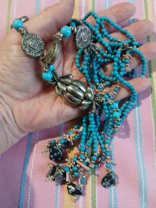 Collana etnica corallo e perle turchesi