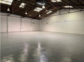 Nave industrial en alquiler en Zona Metro - Auditorio en Paiporta
