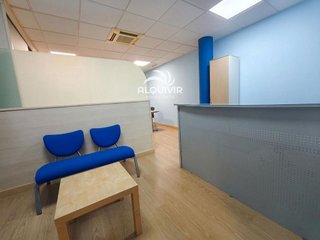 Oficina en venta en Zona Avda. Juan de Diego - Parque Municipal  en Bormujos
