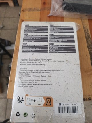 Pizarra blanca y morada para notas