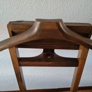 Galan de noche madera con ruedas