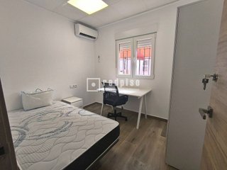 Piso en alquiler en Centro en Murcia